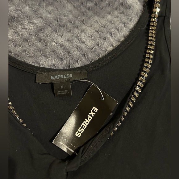 Gorgeous NWT Black Rhinestone Twist Neckline Express Top SzM - Picture 3 of 6